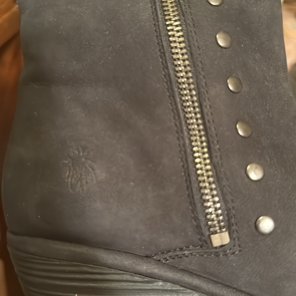 FLY London Nubuck Suede Leather Zip Mid Boots Yemi Black EU 40 / US 9.5 LIKE NEW - Picture 5 of 11